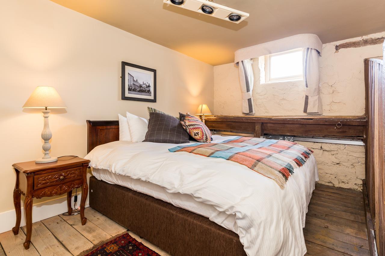 The Bull Hotel Olney Екстериор снимка